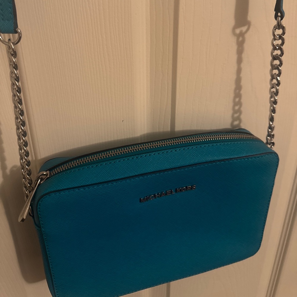 Michael Kors Blue Jet Set Large Saffiano Leather Crossbody Bag - Picture 3 of 6